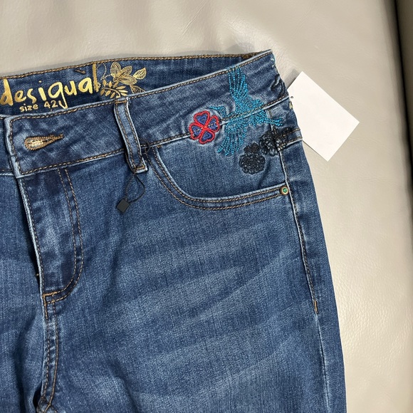 Desigual Women’s Embroidered Jogger Jeans - Size 42 / US Size 14 - Picture 4 of 11